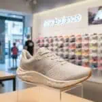 Tênis New Balance Fresh Foam Arishiv4 Feminino na Netshoes