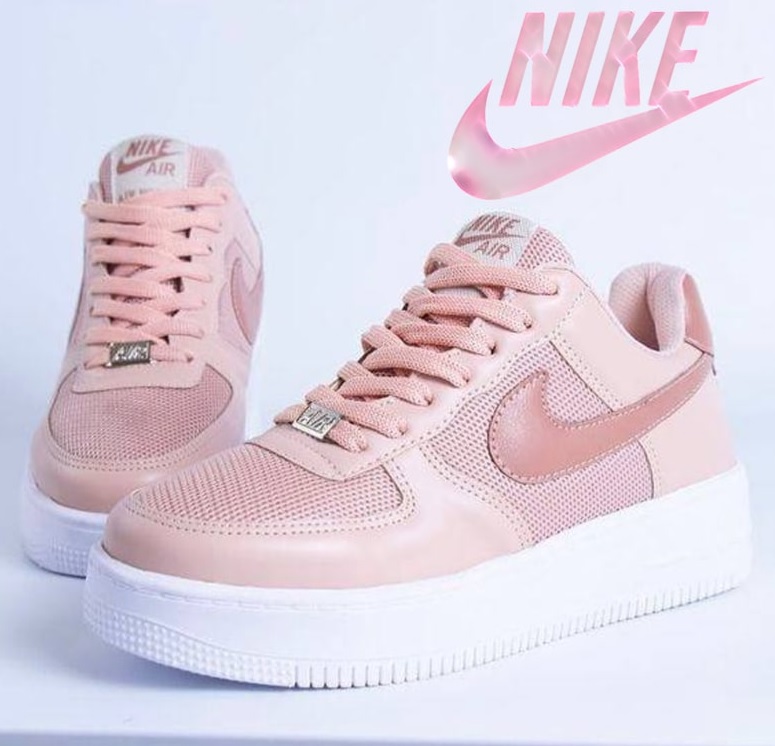 Tênis Nike Air Force 1 ’07 ESS Feminino na Nike