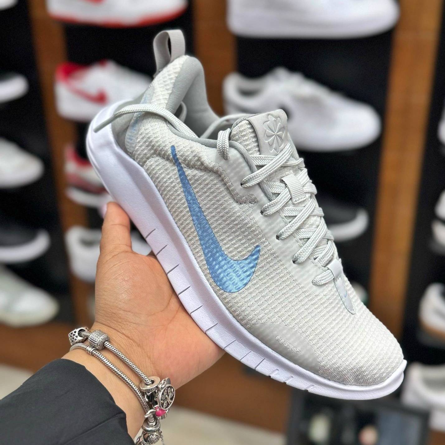 Tênis Nike Flex Experience 12 Feminino na Nike