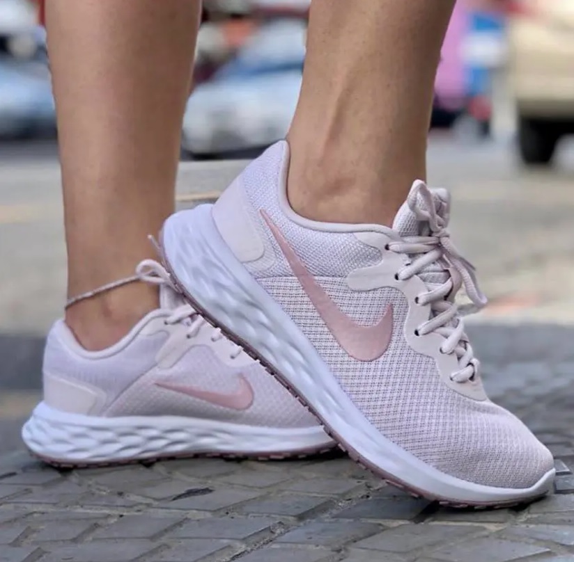 Tênis Nike Revolution 6 Lilás na Dafiti