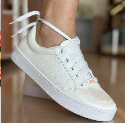 Tênis Santa Lolla Recortes Branco na Dafiti