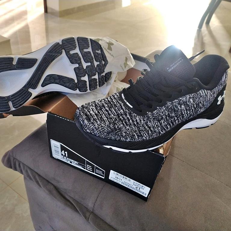 TÊNIS UNDER ARMOUR SKYLINE 10 Under Armour Unissex, Cinza/Preto, 41 na Amazon