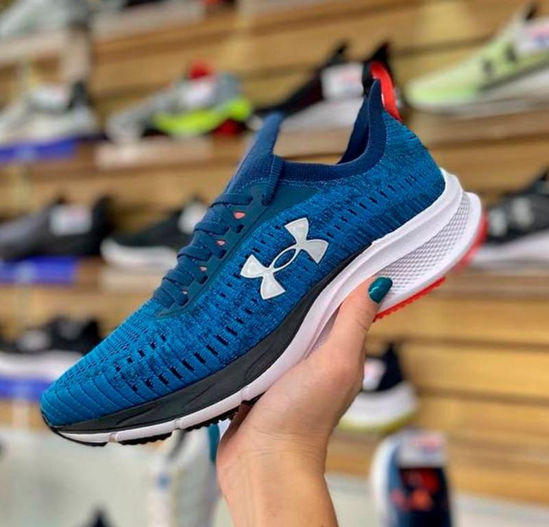 Tênis Under Armour UA CHARGED SLIGHT na Amazon