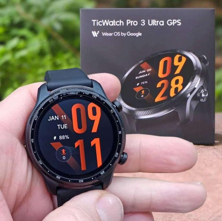TicWatch Pro 3 Ultra GPS smartwatch relógio inteligente Wear OS Qualcomm SDW4100 Monitor de saúde e de atividades físicas 3-45 Dias Duração da bateria GPS NFC Ritmo Cardíaco Sleep Tracking IP68 na Amazon