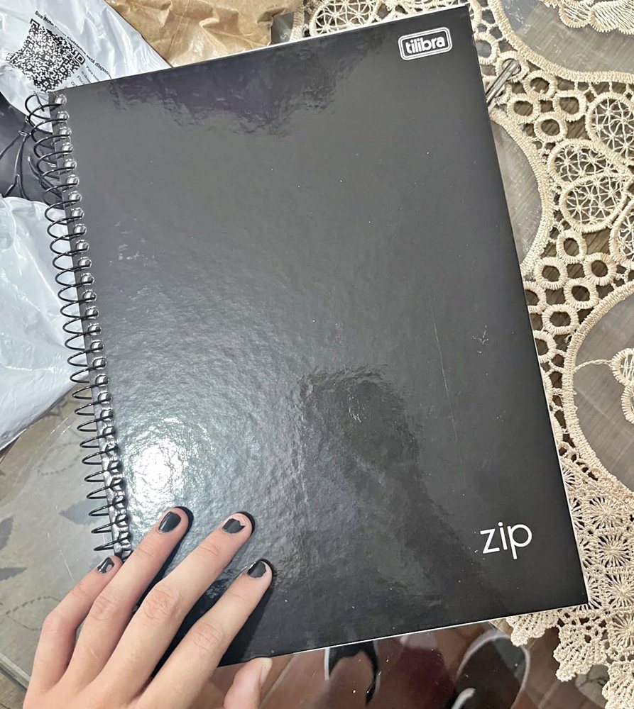 Tilibra 305421 Universitário 10 Matérias Zip – Caderno Espiral, Capa Dura, 160 Folhas, Preto na Amazon