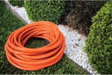 Tramontina Mangueira Super Flex com Engates Rosqueados e Esguicho em PVC Laranja, 15M na Amazon