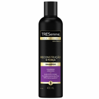 TRESemmé Reconstrução E Força Shampoo 400 ML na Amazon