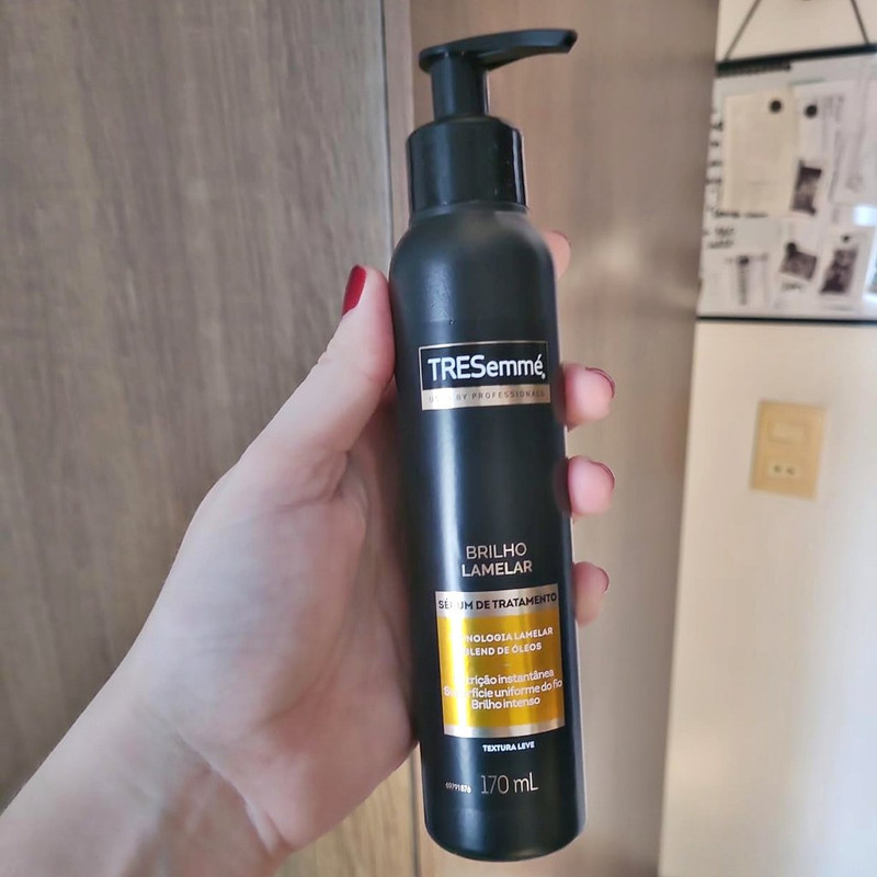 TRESEMMÉ Sérum De Tratamento Tresemmé Brilho Lamelar Frasco 170Ml na Amazon