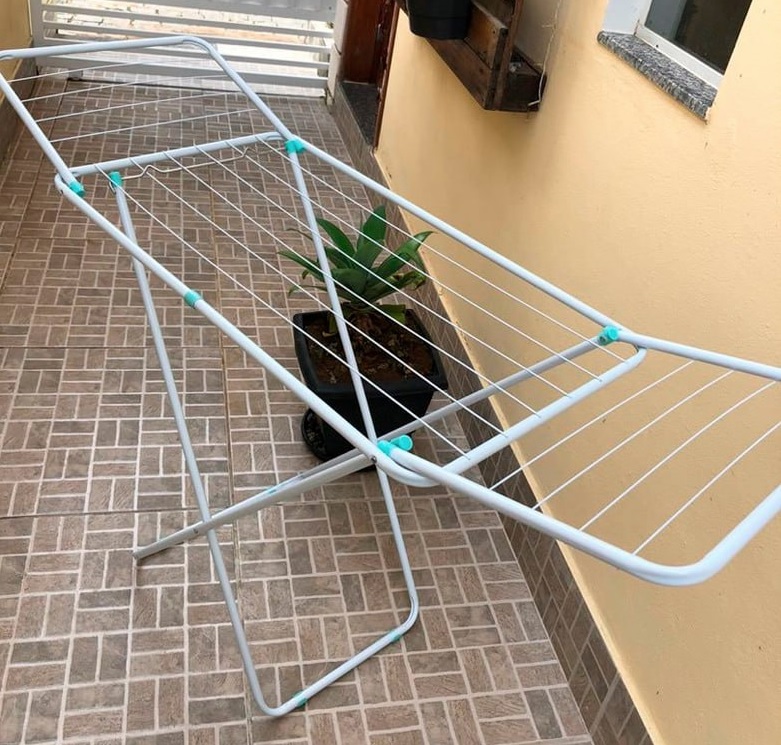 Varal De Chão Com Abas Slim Mor na Amazon