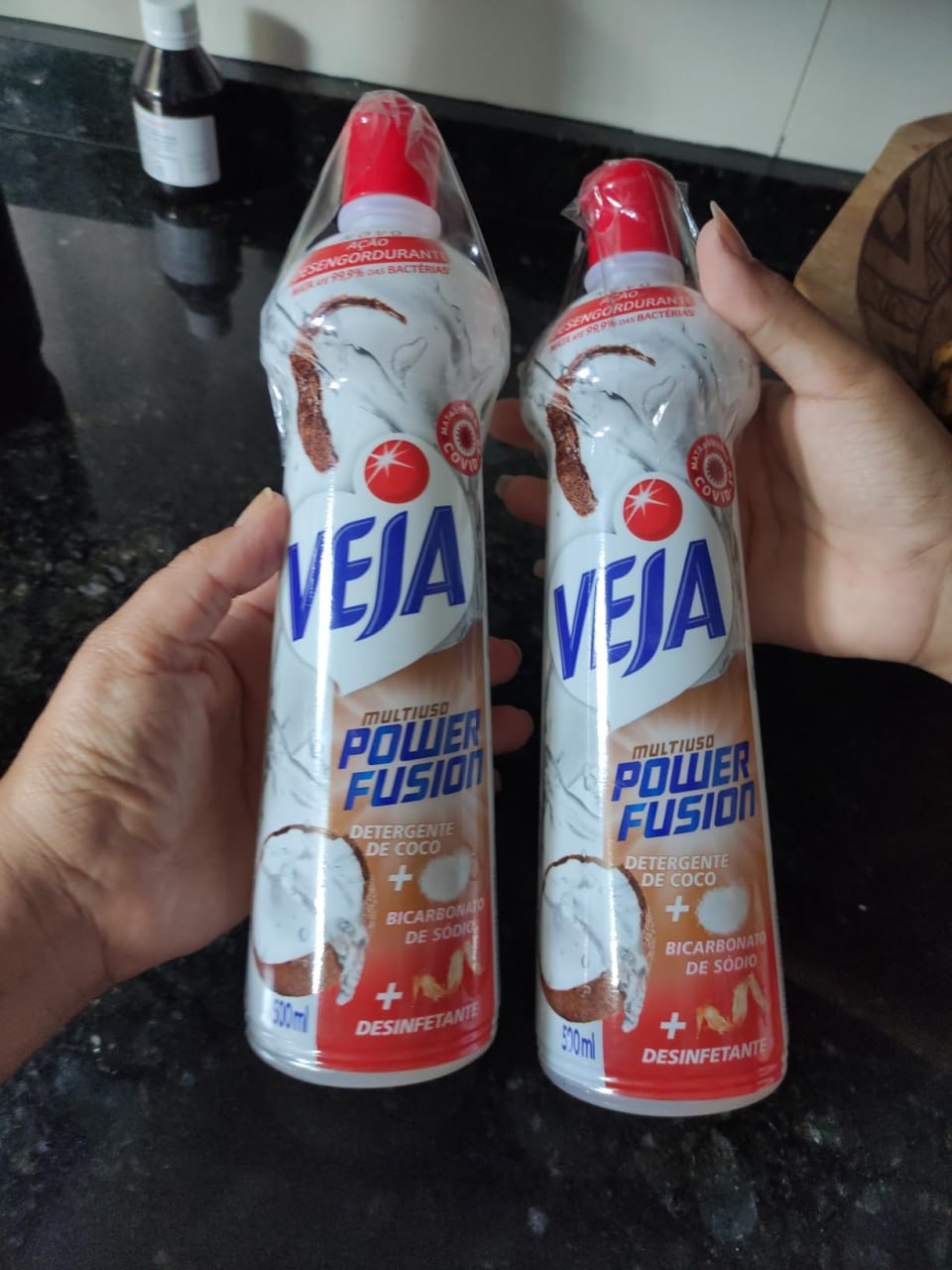 Veja Desinfetante Multiuso Power Fusion Coco 500Ml Branco/Vermelho na Amazon