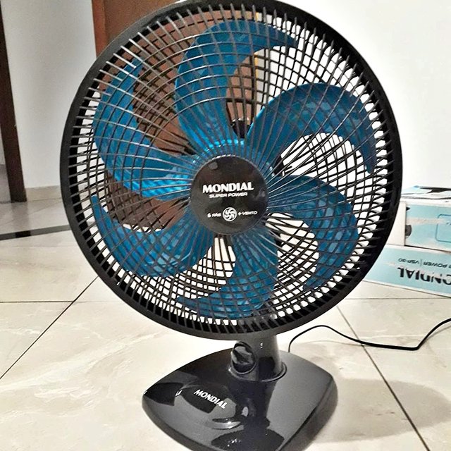 Ventilador de Mesa Mondial 110V, 30cm, 6 pás, Super Power – VSP-30-AP na Amazon