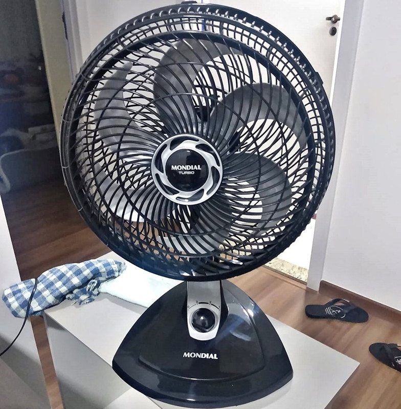 Ventilador de mesa Mondial, 30cm, 6 pás, Turbo – VT-30-NB na Amazon