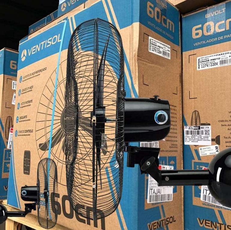 Ventilador de Parede Oscilante, 3 Pás Premium, Preto, 60cm, Bivolt, Ventisol na Amazon