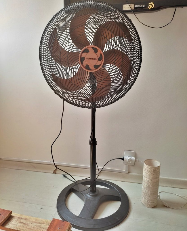 Ventisol Ventilador de Coluna Oscilante, Turbo 6 Pás Premium, Bronze, 40cm, 220V na Amazon