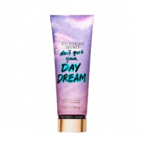 Victorias Secret Day Dream - Body Lotion 236ml na Drogaria São Paulo