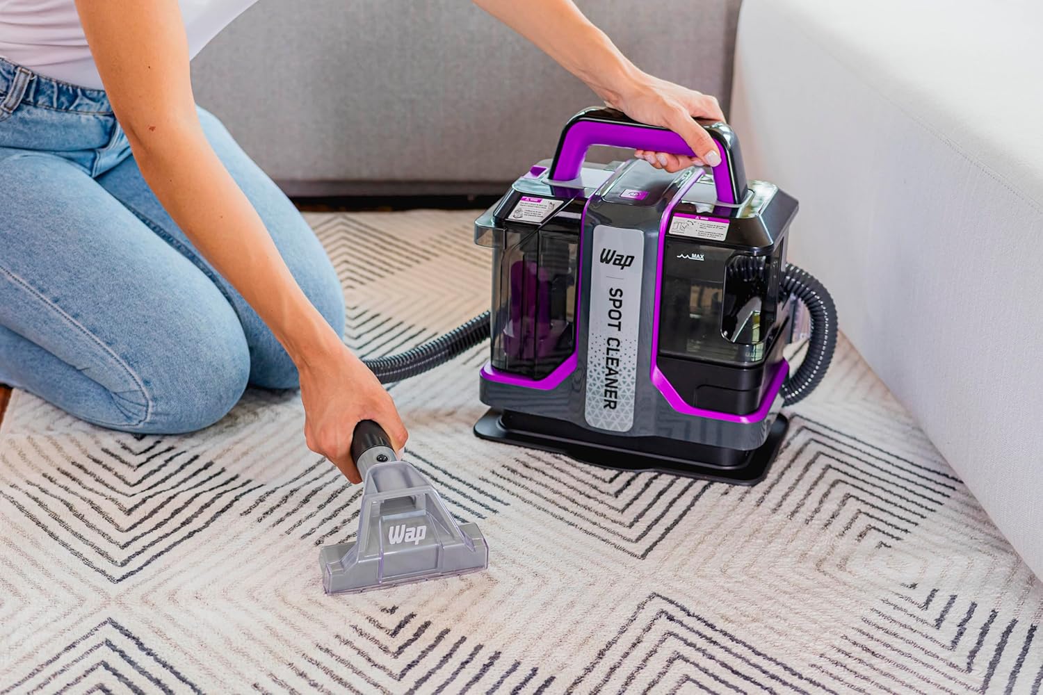 WAP Extratora Portátil Spot Cleaner W3 1450W de Potência e Vácuo de 110Mbar 3 em 1 Borrifa, Esfrega e Extrai 127V na Amazon