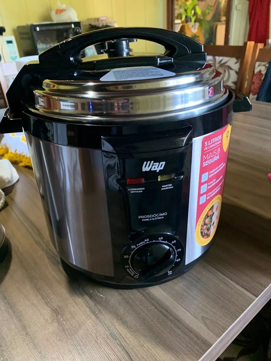 WAP Panela de Pressão Elétrica em Inox WPPE2 5 Litros, Revestimento Antiaderente, 9 Dispositivos de Segurança, 900W na Amazon