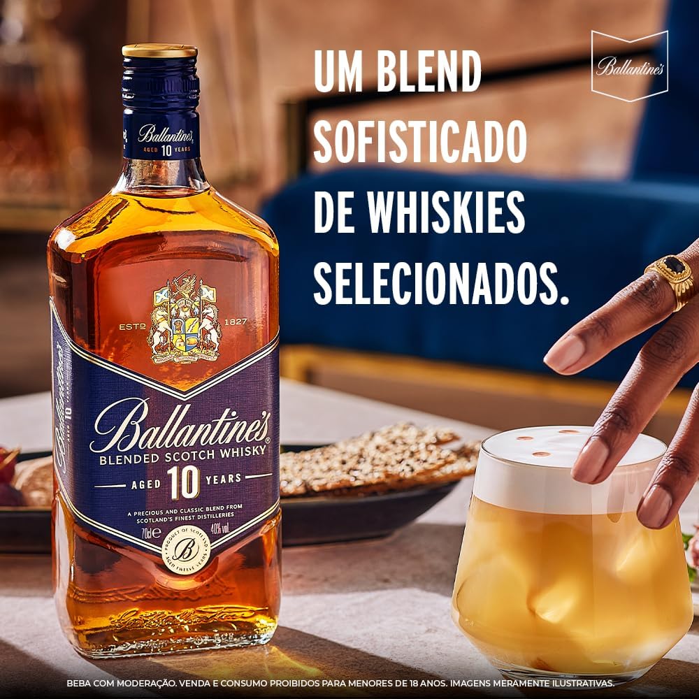 Whisky Escocês Blended 10 Anos Ballantine's Garrafa 750ml na Amazon